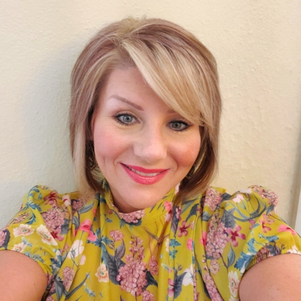 Meet your Posher, Candie